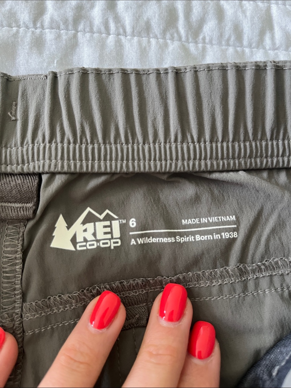 REI CO-OP Women's grey hiking pants - Picture 2 of 4